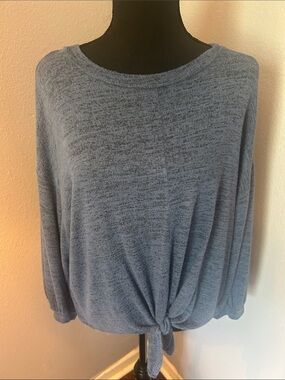 W5 Women  Light Blue Tie-Front Boutique Knit Top Size Extra Large